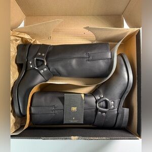 Frye Men's Oiled Leather Boots Harness 12R Black Size 8.5 New